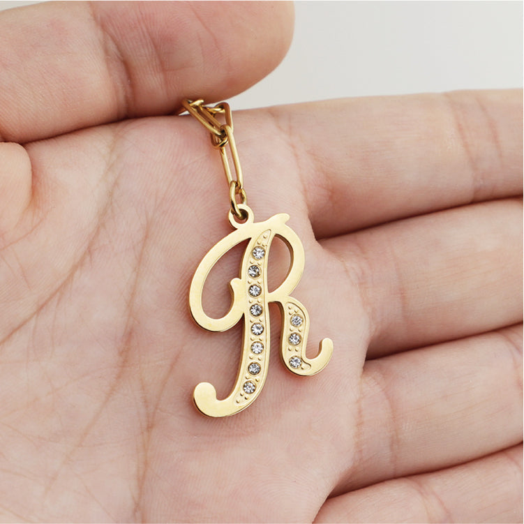 MLYJ 26 Letters Diamond Pendant