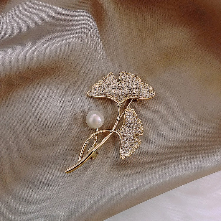 Ginkgo Leaf Pearl Brooch