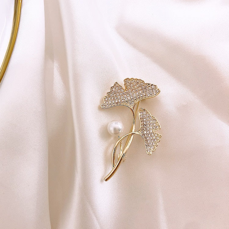 Ginkgo Leaf Pearl Brooch