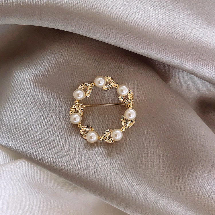 Leaf Ring Brooch