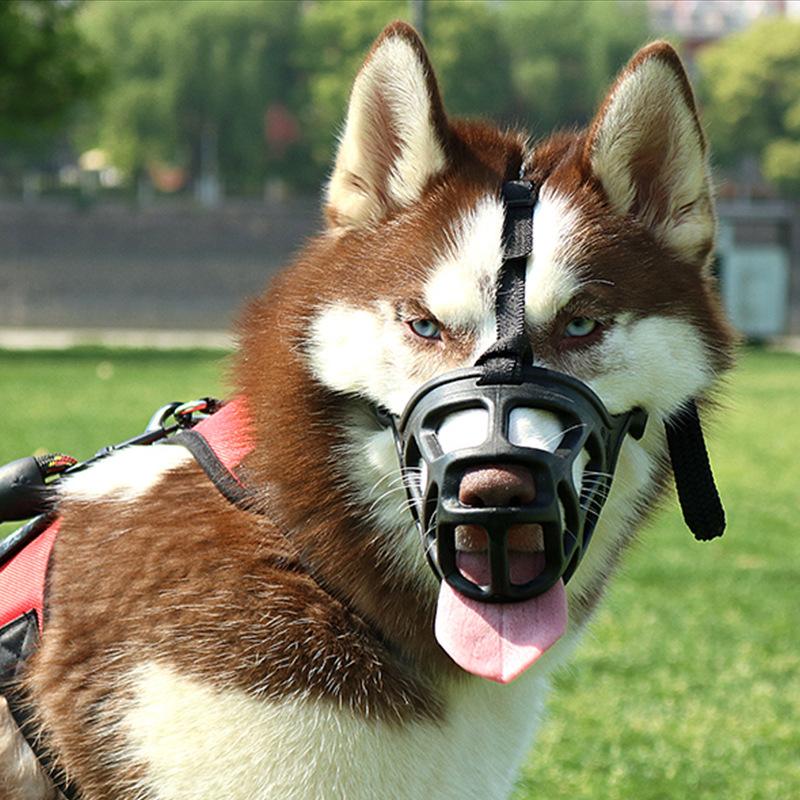 ADJUSTABLE ANTI-BITE PET MUZZLE